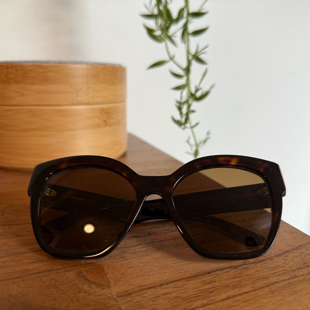 NWOT Prada Tortoise Shell Sunglasses